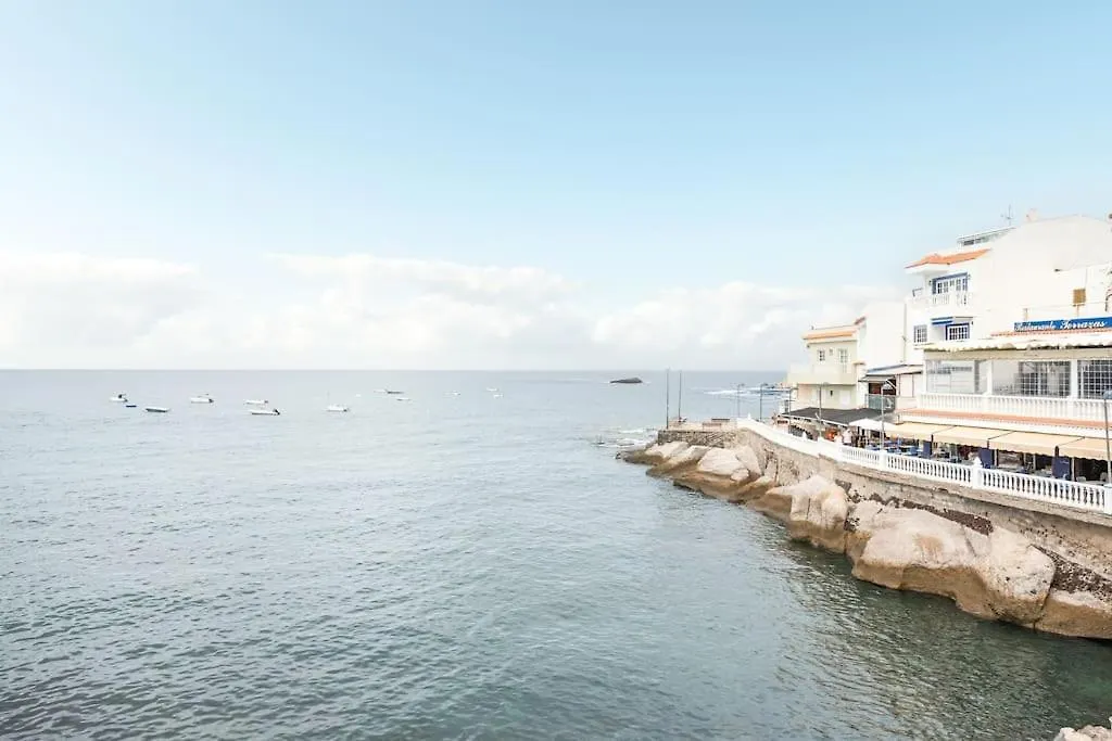 Апартаменты Seaview In La Caleta Адехе